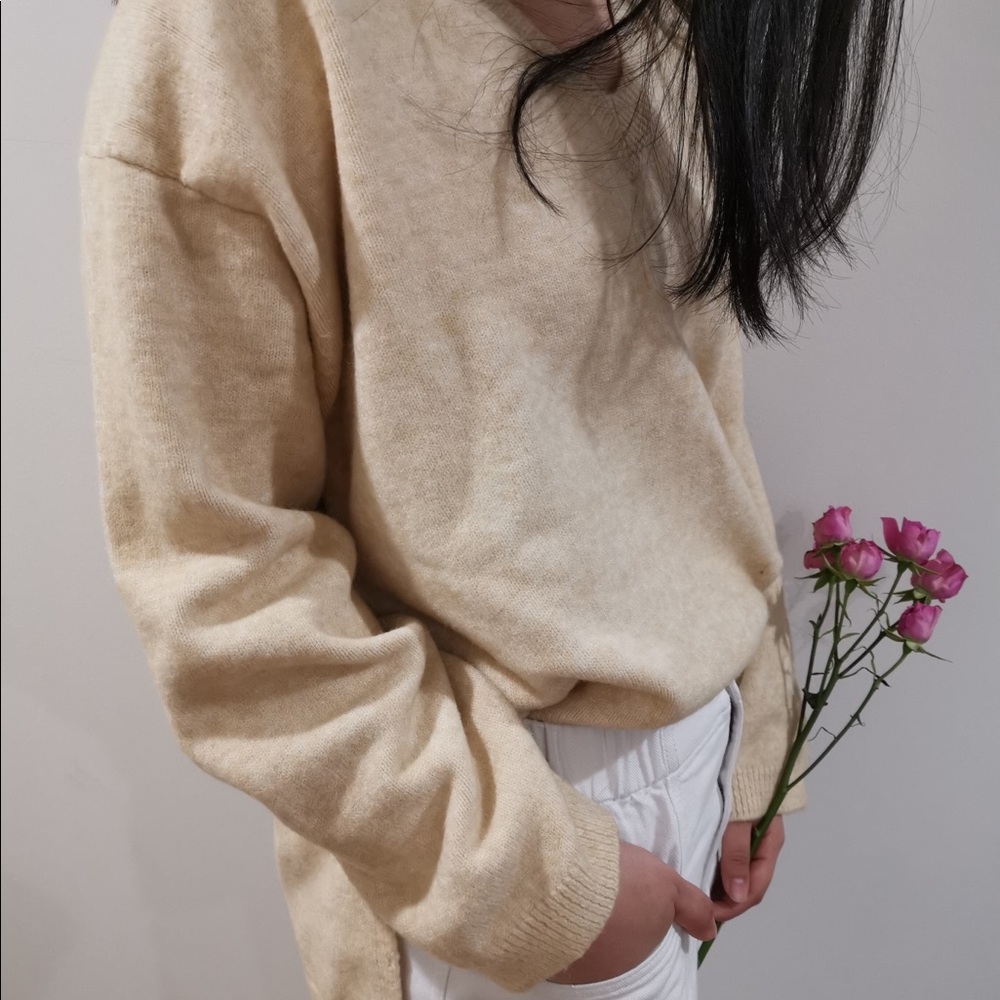 Sweater - Picture 5 of 8